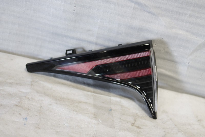 2022-2024 Kia Sportage Right Passenger Side Inner Led Tail Light Oem