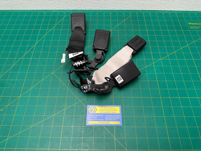 17-23 BMW G30 5-series REAR SEAT BELT BUCKLE RECEIVER LATCH SET OEM