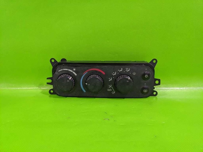 02 RAM 1500 TEMPERATURE CLIMATE CONTROL SWITCH OEM 4013-3