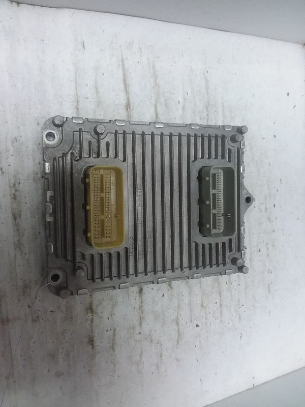 Engine ECM Electronic Control Module 3.6L Fits 16-17 300 68243309AB