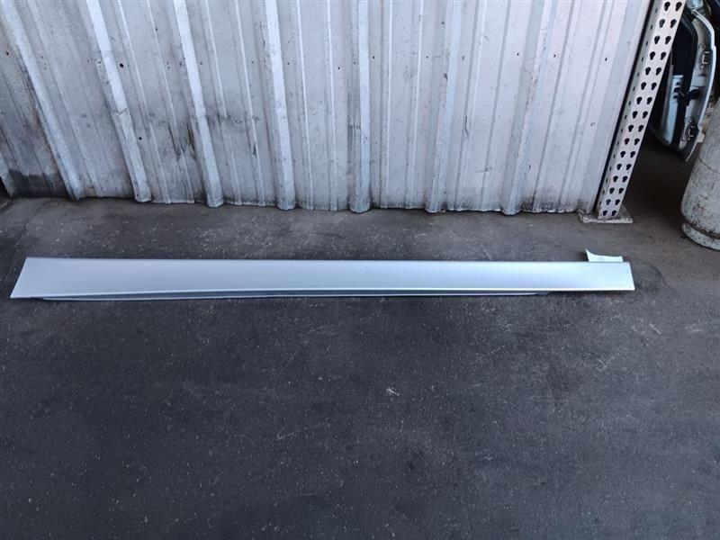 12-18 BMW F30 320i 328i Left Rocker Moulding Side Skirt Panel Driver 51777256911