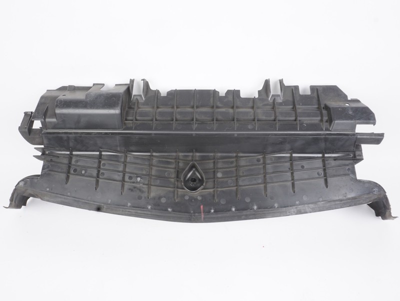 2010 - 2013 Mercedes E350 E550 W212 Lower Air Deflector Shield OEM