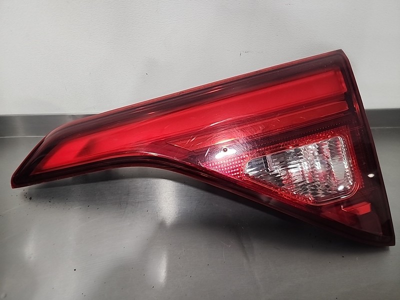 OEM 2016-2018 GMC Terrain Inner Trunk LED Tail Light 84181090 RIGHT PASSENGER RH