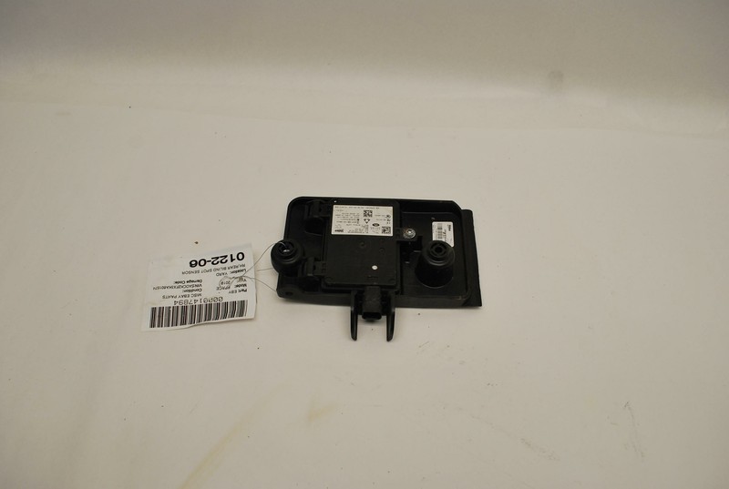 2018-2021 JAGUAR F-PACE REAR RIGHT SIDE BLIND SPOT RADAR ALERT SENSOR MODULE OEM