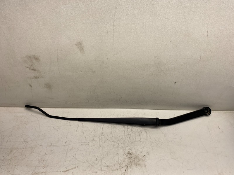 2011-2014 FORD EDGE RIGHT FRONT WINDSHIELD WIPER ARM OEM