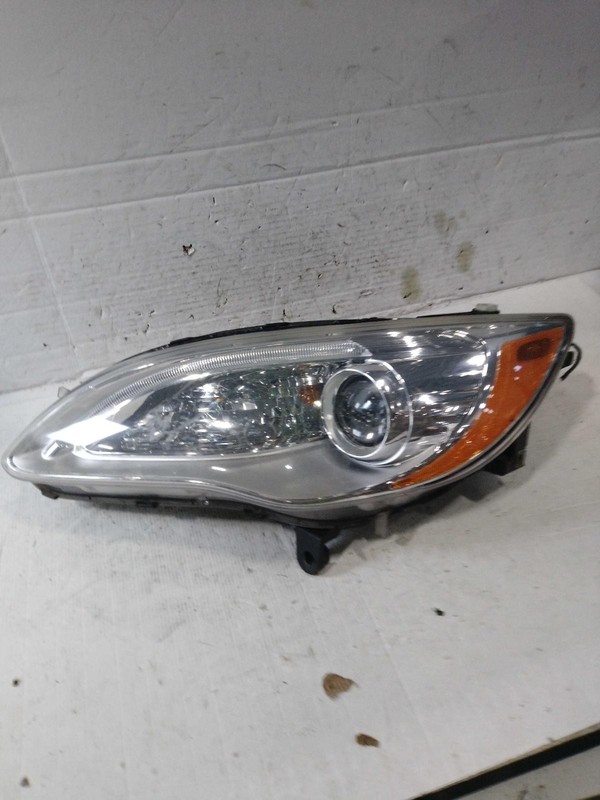2014 Chrysler 200 Left Headlight Assembly Black OEM 454510 102K Miles