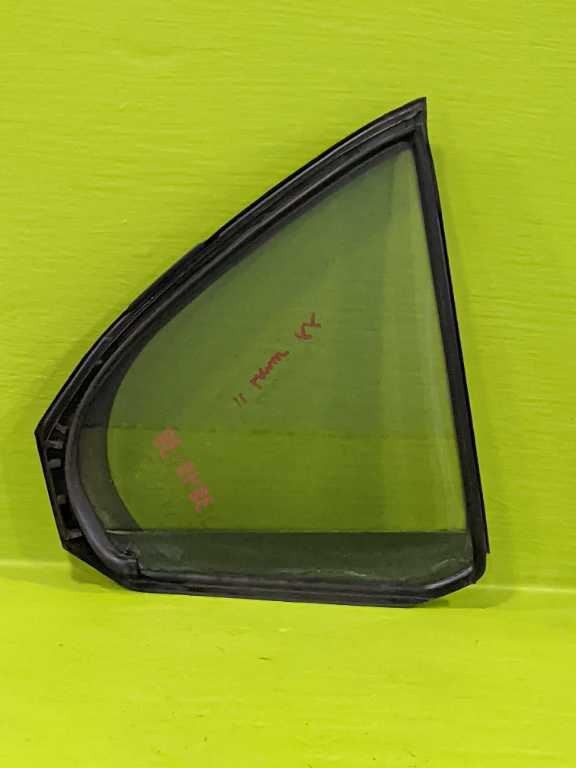 08-17 LANCER PASSENGER RIGHT REAR VENT GLASS OEM 3840-38