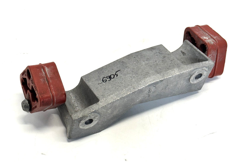 ✅ 2019-2025 RAM 1500 LOWER EXHAUST DOWNPIPE BRACKET W/HANGER 5TH GEN OEM