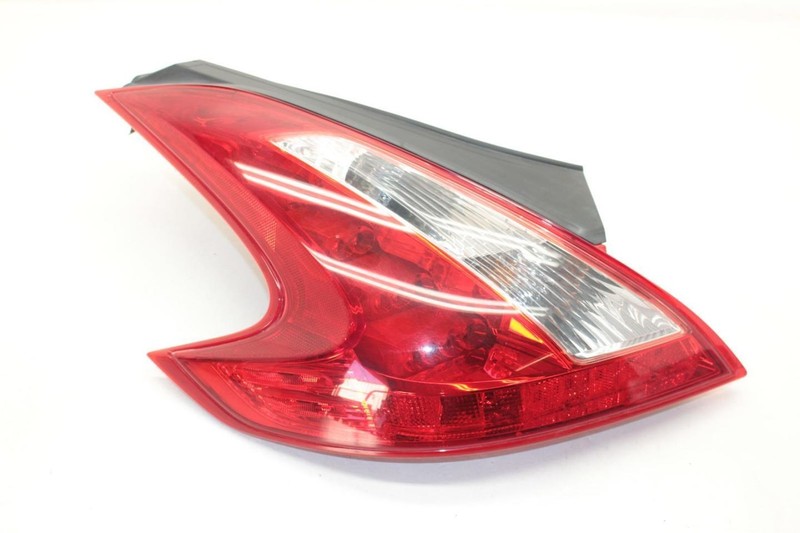 09-17 Nissan 370Z Coupe Driver Left Rear Tail Light Assembly 22063054