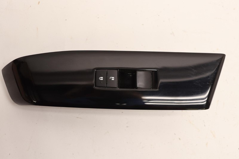 2013-2015 LEXUS GS350 GS450H FRONT RIGHT PASSENGER SIDE DOOR WINDOW SWITCH OEM