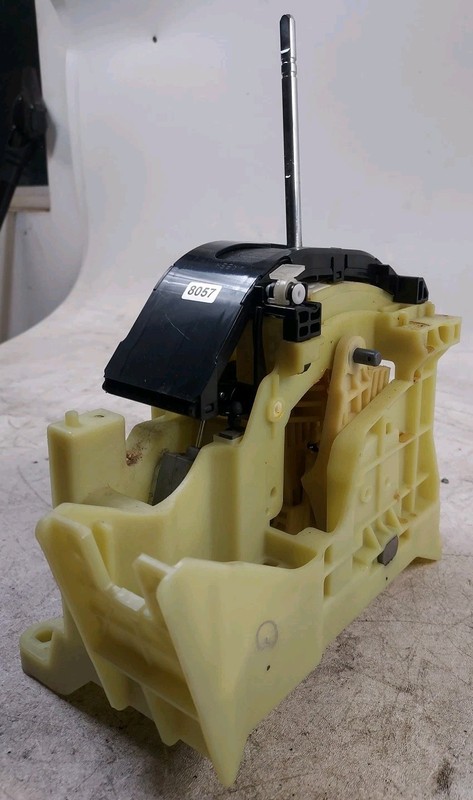 2012 Hyundai Santa Fe SE 3.5L Automatic Transmission Gear Floor Shifter OEM