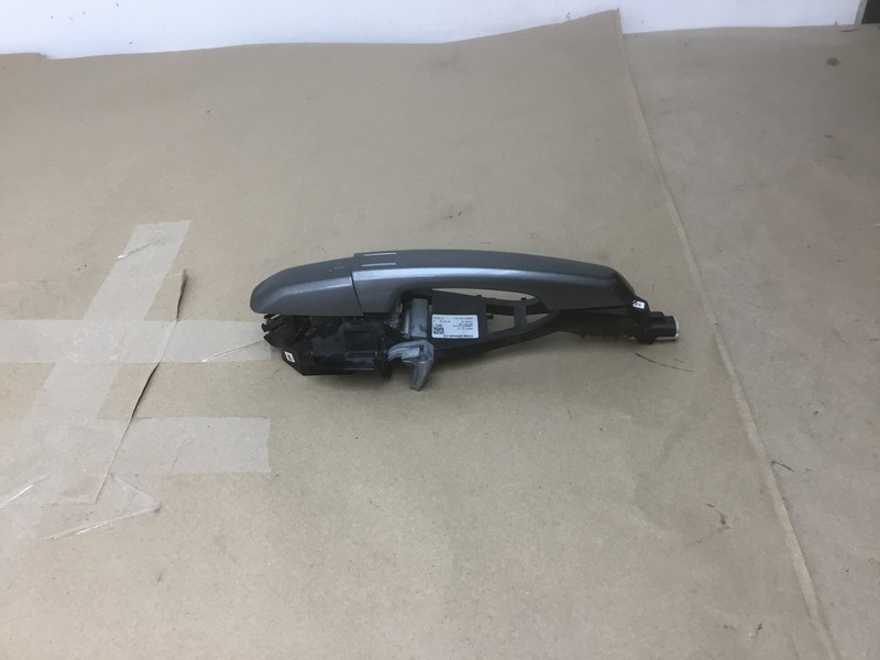 Land Range Rover HSE 2014 Front Left Door Exterior Handle Bracket 14-17 ; :M