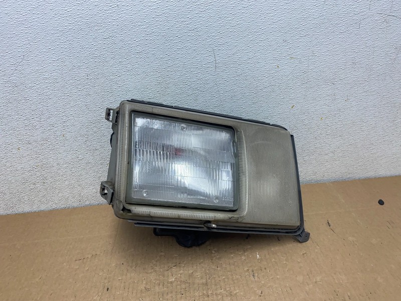 1987 - 1993 Mercedes-benz W201 190E Right RH Side Halogen Headlight Oem O7467 DG