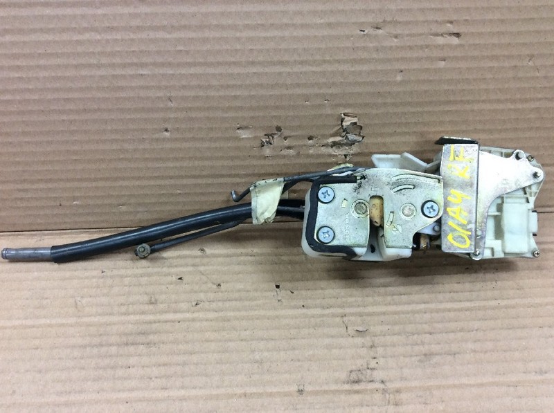 98 99 00 01 02 Accord LX Right Front Door Latch Pwr Lock Assy Used OEM