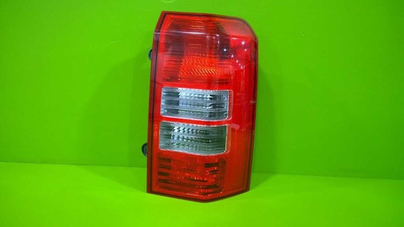 08 09 10 11 12 13 14 15 16 17 PATRIOT PASSENGER RIGHT TAILLIGHT LAMP OEM 3085-35