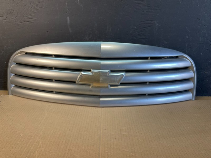 2006 to 2011 Chevrolet HHR Front Upper Grill Grille OEM AC2012 DG