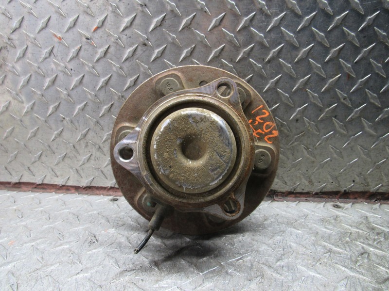 2019 - 2024 DODGE RAM 1500 NEW RIGHT PASSENGER FRONT WHEEL HUB BEARING