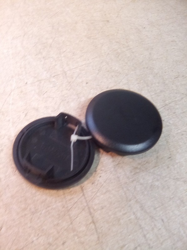 Lot Of 2 Freightliner 22-73998-000 ABS Plugs Black