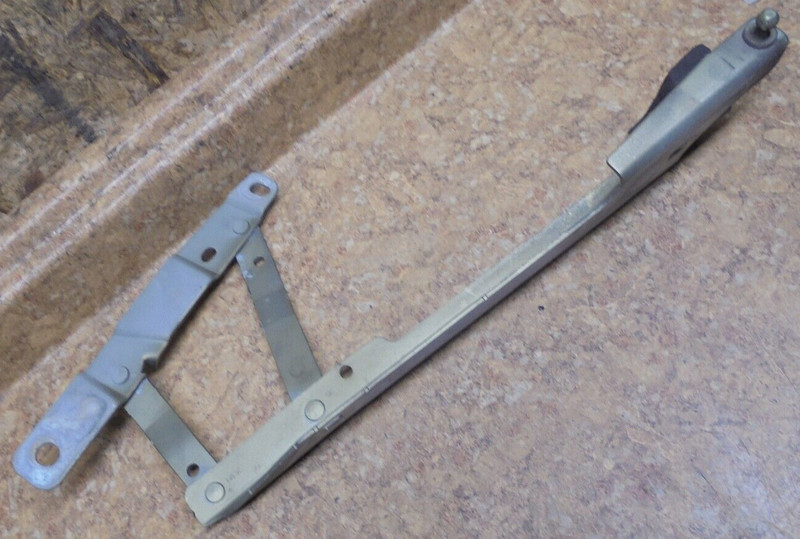2003 Jeep Liberty Sport 3.7 L Front Hood Door Right Engine Compartment Hinge 03