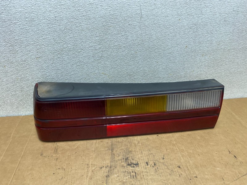 1985 1986 Ford Mustang Left Driver LH Side Tail Light Oem T2206 DW
