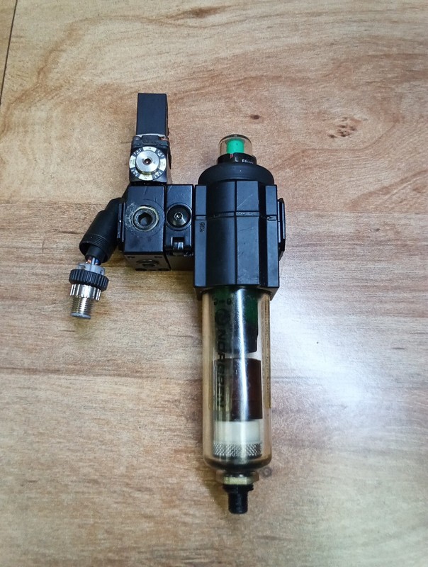 Norgren EXCELON F72C-3AD-AL0 Filter W/ 4246-01 Pressure Switch