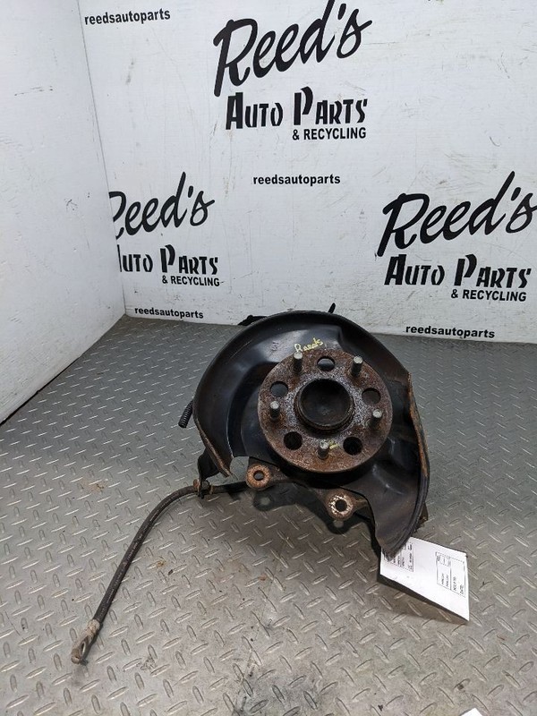 Passenger Right Rear Knuckle/Stub Fits 18-22 C-HR 1172285