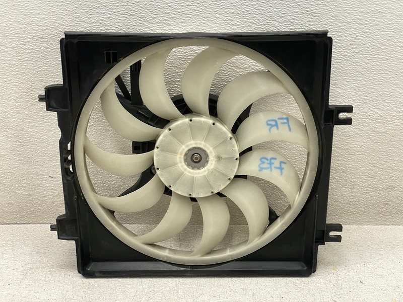 2016-2017 SUBARU CROSSTREK RIGHT PASSENGER SIDE RADIATOR FAN MOTOR OEM LOT773