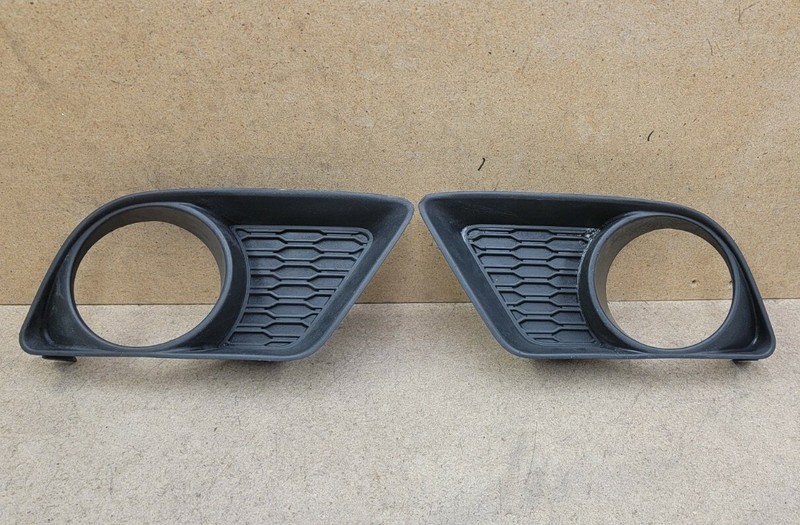 2011 - 2014 Dodge Charger Front Bumper Fog Lights Covers Bezel Right & Left OEM