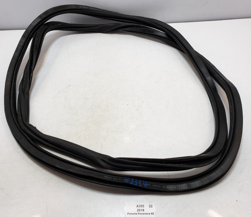 ✅ 2017-2023 OEM Porsche Panamera 4S 971 Rear Trunk Weatherstrip Seal