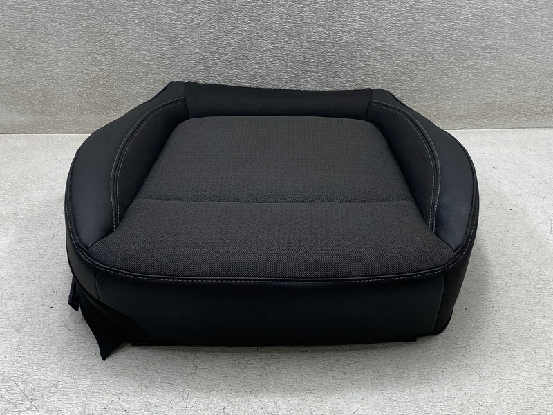 20-23 BUICK ENCORE GX FRONT RIGHT PASSENGER SIDE LOWER SEAT CUSHION OEM LOT761