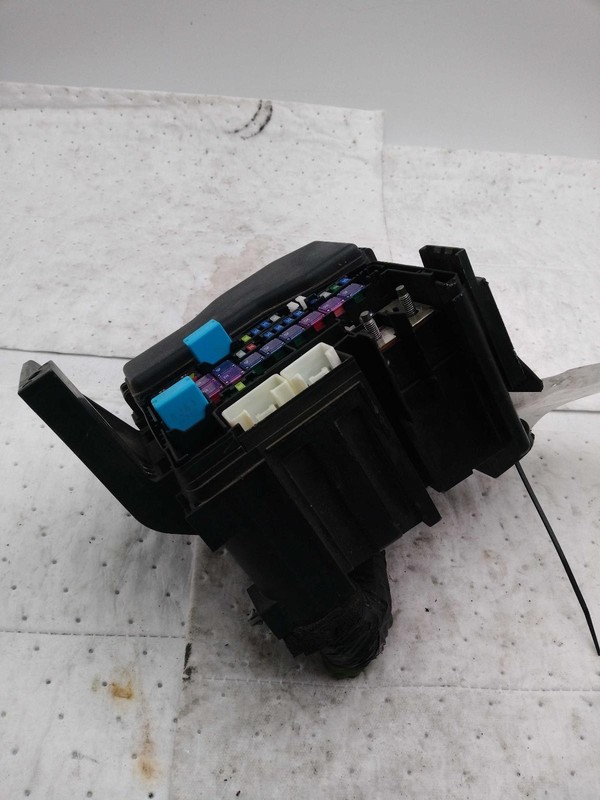 2011 MAZDA CX-9 Fuse Box TE7166760A OEM Used Blue 130K Miles Warranty