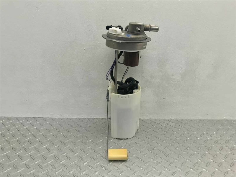 04 05 06 07 SIERRA SILVERADO 1500 2500 GAS FUEL TANK PUMP ASSEMBLY OEM 19167467