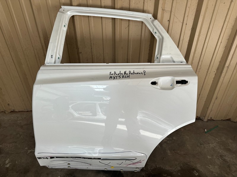 17-24 Cadillac XT5 REAR LEFT DOOR SHELL Damaged OEM