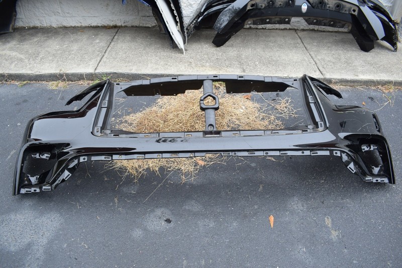 2018 INFINITI QX80 FRONT BUMPER FACTORY OEM