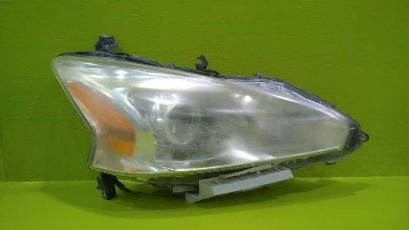 13 14 15 NISSAN ALTIMA SDN PASSENGER RIGHT HEADLIGHT OEM 2931-28