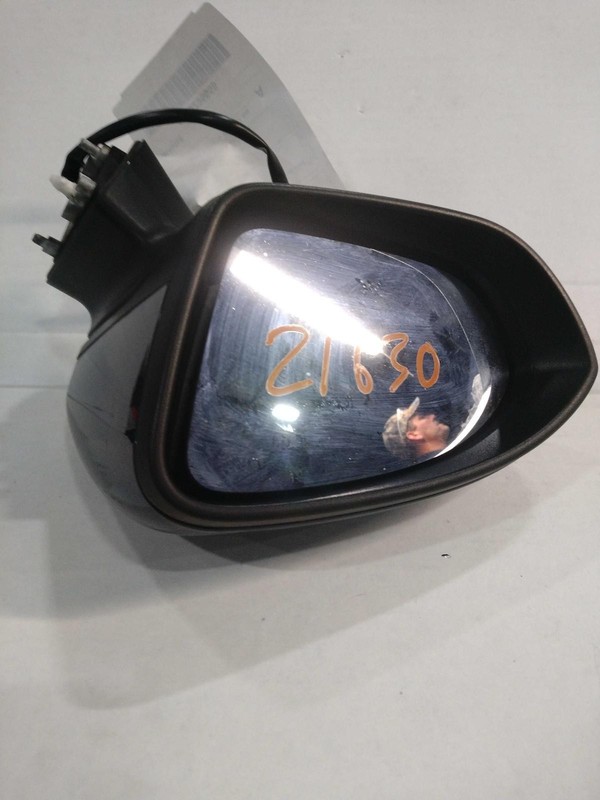 Used Left Door Mirror fits: 2017 Chevrolet Cruze Power VIN B 4th digit New Style