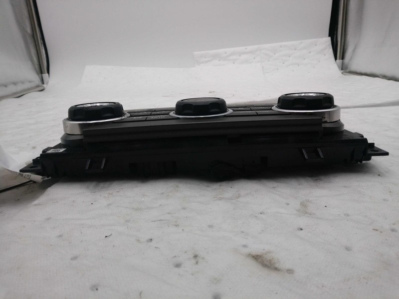 Used A/C Selector Switch fits: 2010 Land rover Lr4 front rear climate control w/
