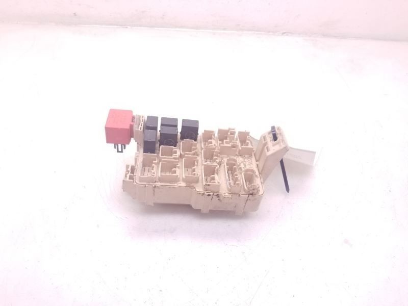 01 02 TOYOTA SEQUOIA ENGINE FUSE BOX UNDER DASH WITH DAYTIME RUNNING LIGHTS