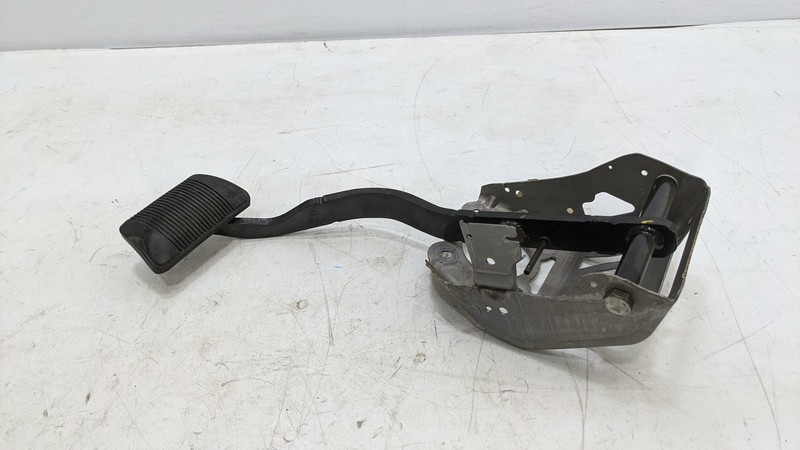 Brake Pedal 2017 Dodge Charger 4779687AM 2012-2015 2016 2018 2019 2020 2021 2022