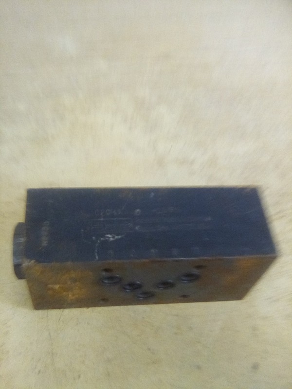 Parker CP0M3-D-10FM Valve "RUSTY"