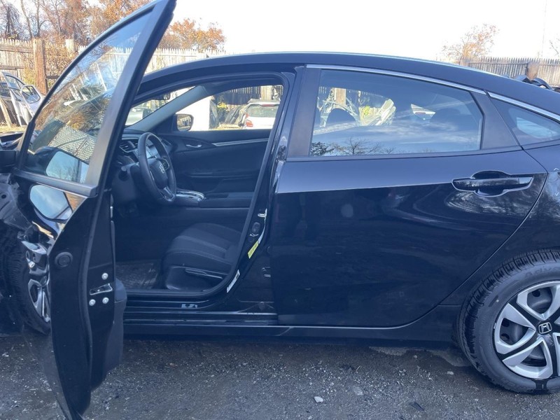2016-21 HONDA CIVIC LEFT ROCKER W/POST BLACK PC:NH731P 2.0L AT FWD 236K LX 60119