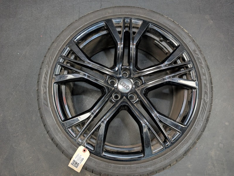 Wheel Rim 21" w/ Tire 255/35 ZR21 2019 Audi A7 4K8601025AA 2020 2021 X
