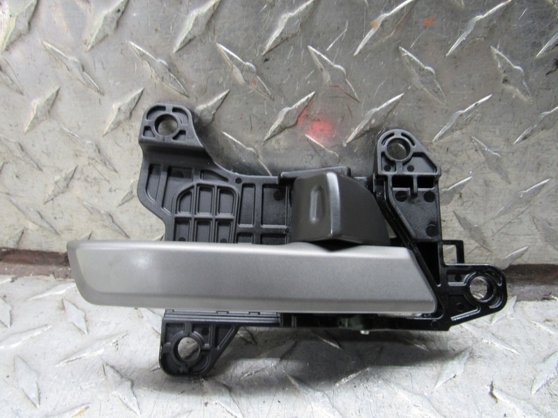 2018 HYUNDAI ELANTRA RIGHT PASSENGER FRONT DOOR HANDLE INTERIOR SDN 2.0L 4CYL