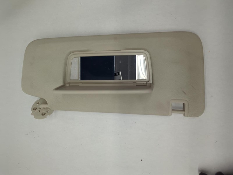 2022 BUICK ENVISION right passenger Sun visor OEM 21 22