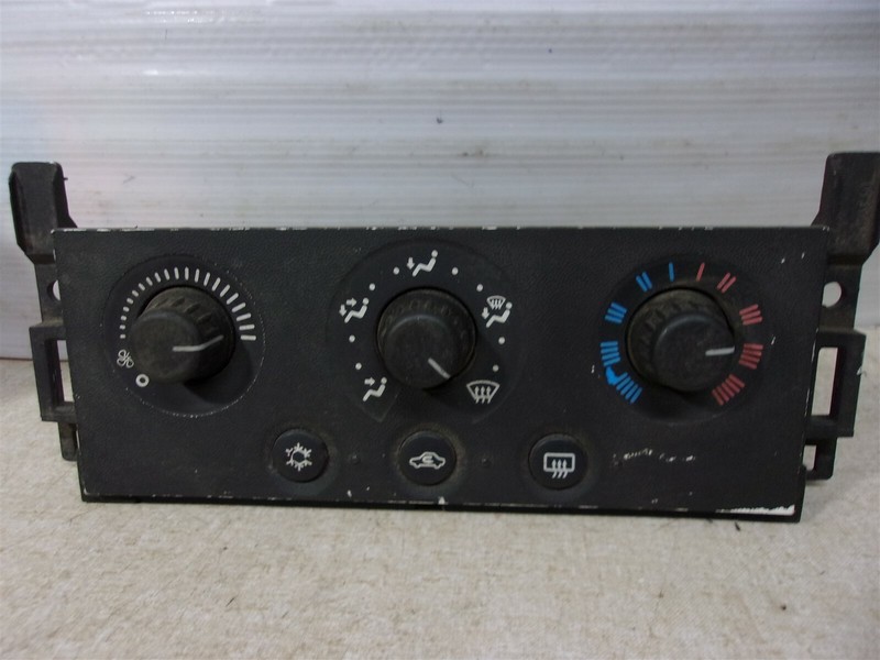 GM Chevy 5284 AC Heater Climate Control Switch 1529884 *FREE SHIPPING*