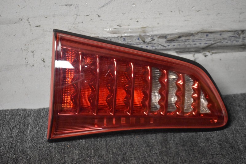 2015-2017 INFINITI QX80 BASE LEFT SIDE TAIL LIGHT FACTORY OEM