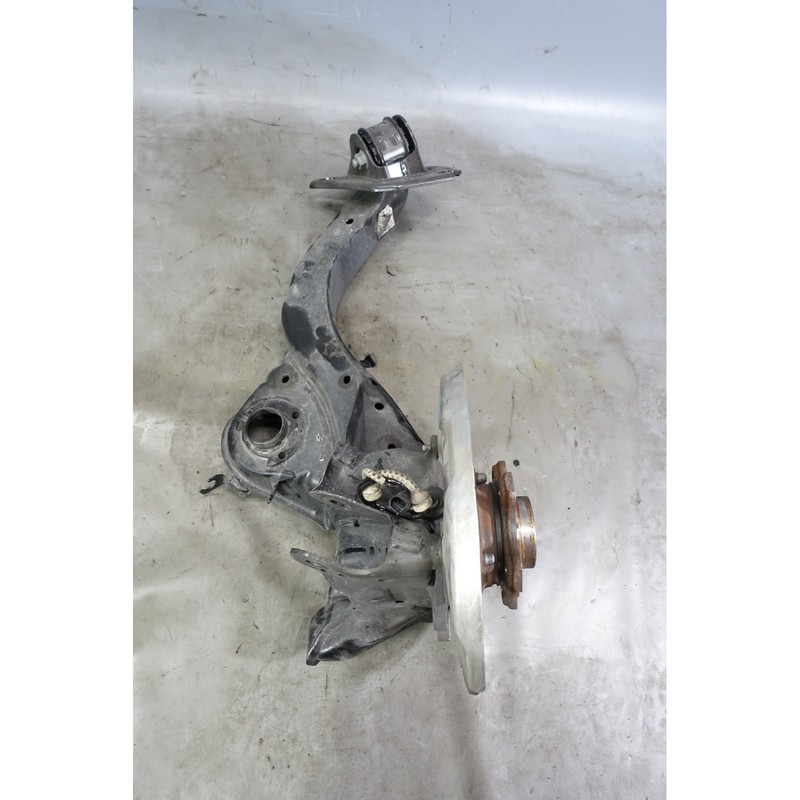 23-25 BMW X2 U10 X1 U11 Right Rear Trailing Control Arm Wheel Bearing Hub OEM