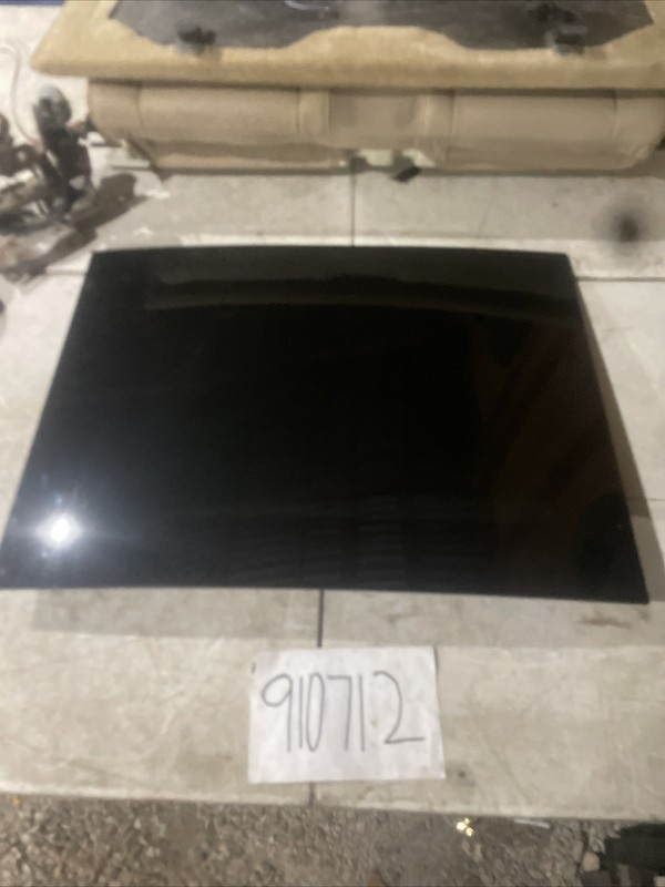 04 - 09 CADILLAC SRX SUNROOF SUN MOON ROOF GLASS REAR