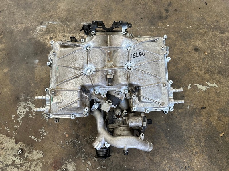 14-20 Range Rover 3.0L SUPERCHARGER INTAKE MANIFOLD OEM