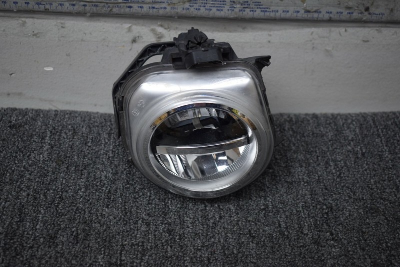 2014-2017 BMW X3 FOG LIGHT RIGHT SIDE FACTORY OEM